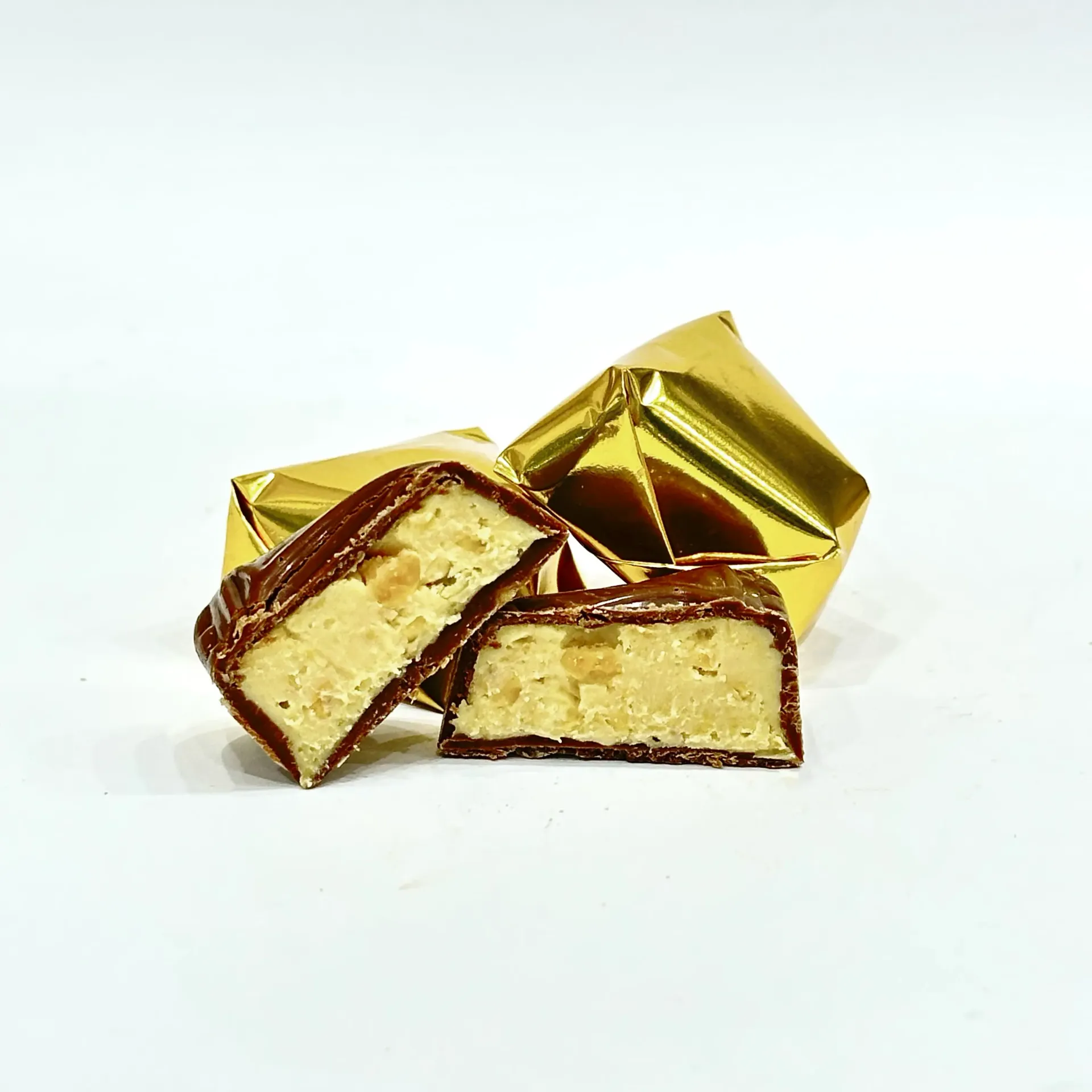 [MB-H0017] Peanut Cream Chocolate Triangle Shape (1kg)