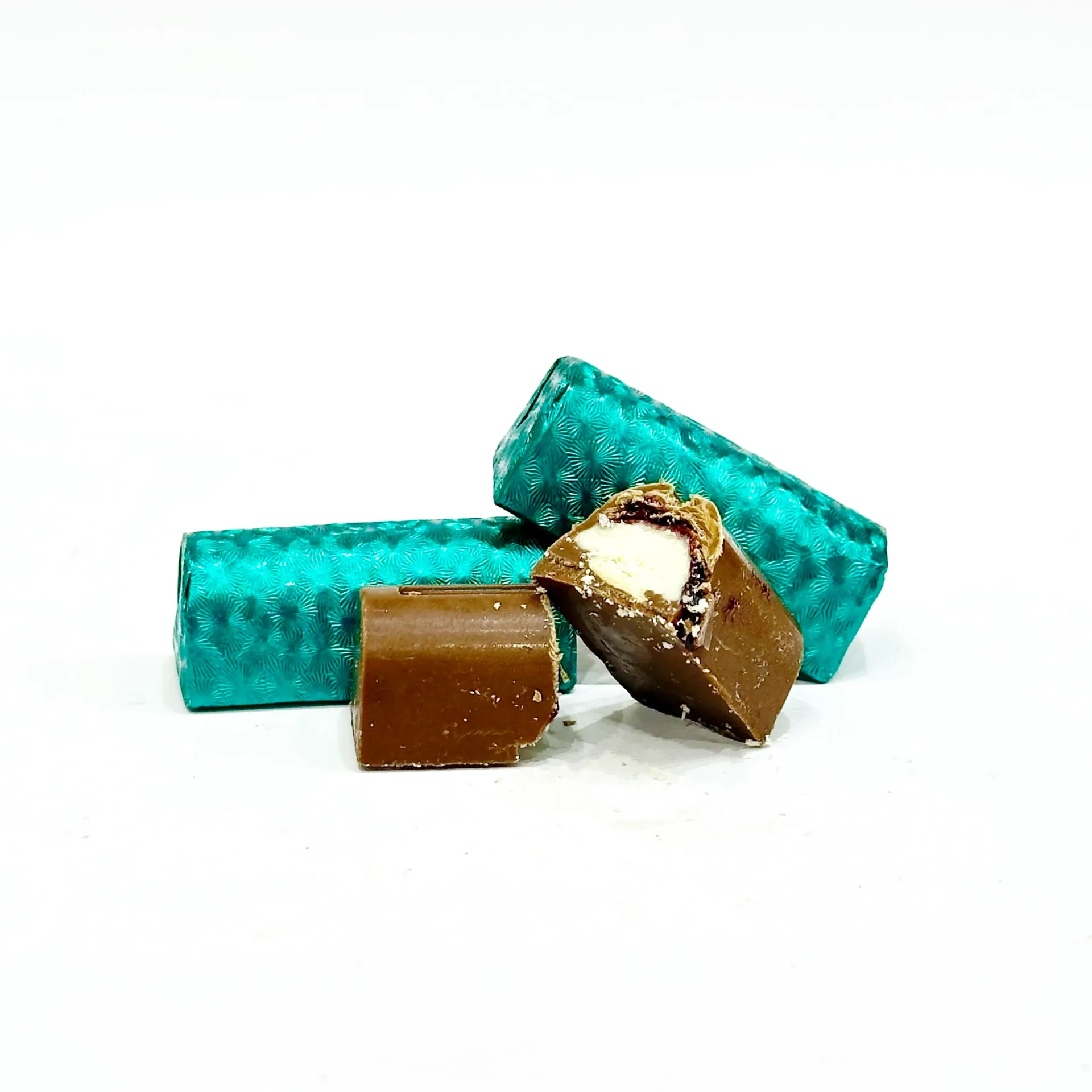 [MB-H0014] Blueberry Cheesecake Chocolate Small Trunk Shape (1kg)