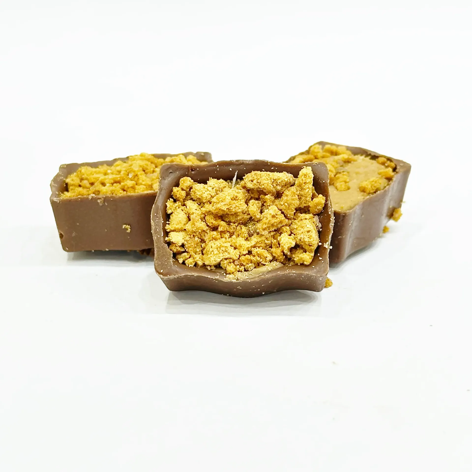 [MB-H0245] Lotus Biscuit Half Coated Chocolate